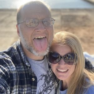 Meet your Posher, Dee